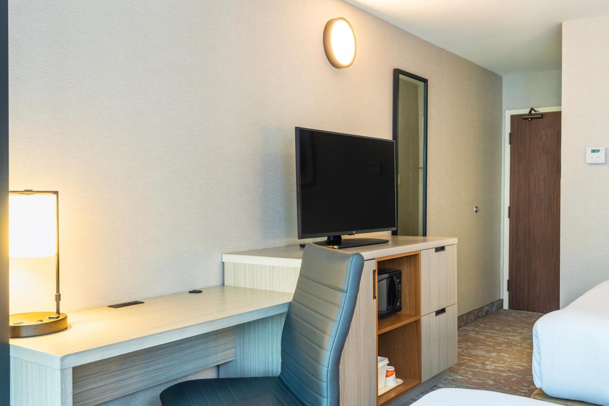 Comfort Inn Hwy 401 Kingston Ngoại thất bức ảnh