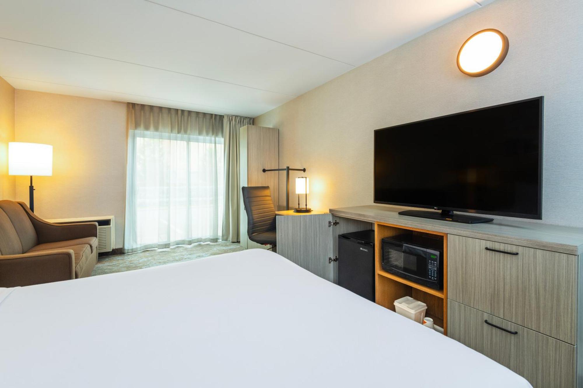 Comfort Inn Hwy 401 Kingston Ngoại thất bức ảnh