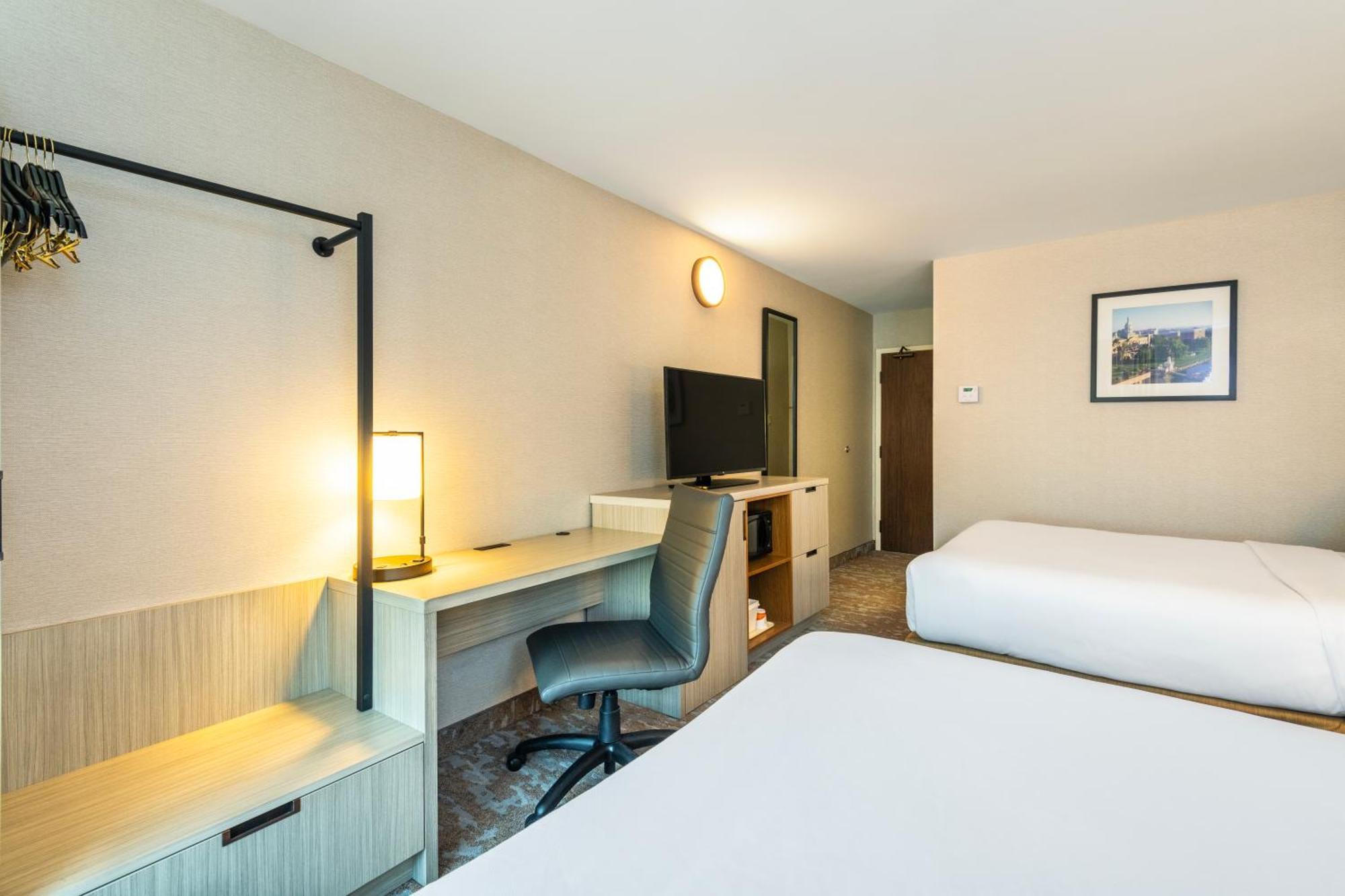 Comfort Inn Hwy 401 Kingston Ngoại thất bức ảnh